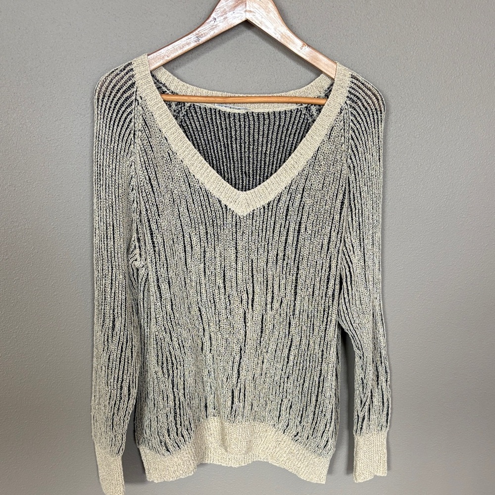 Chic Beige V-Neck Sweater